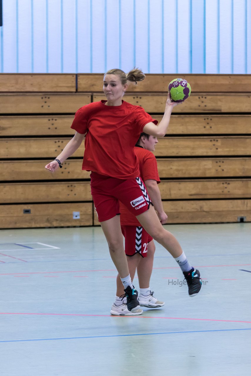 Bild 163 - Frauen Barmstedter TS - Buedelsdorfer TSV : Ergebnis: 26:12